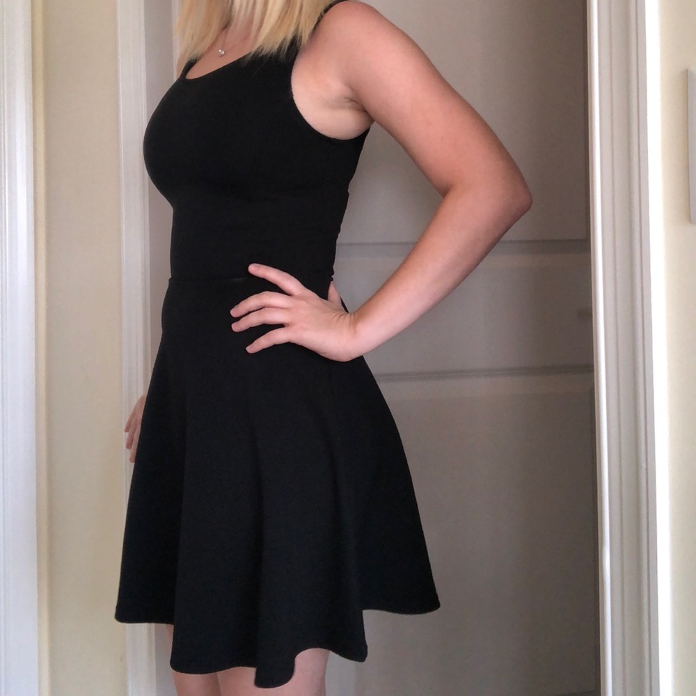 Fit & Flare LBD🖤